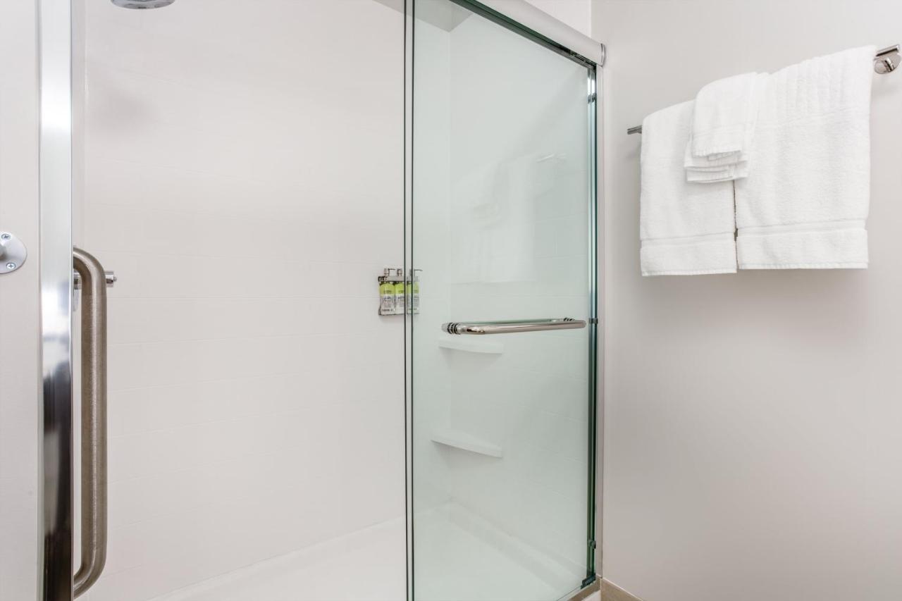 Holiday Inn Express & Suites - Ottawa By Ihg Exteriör bild