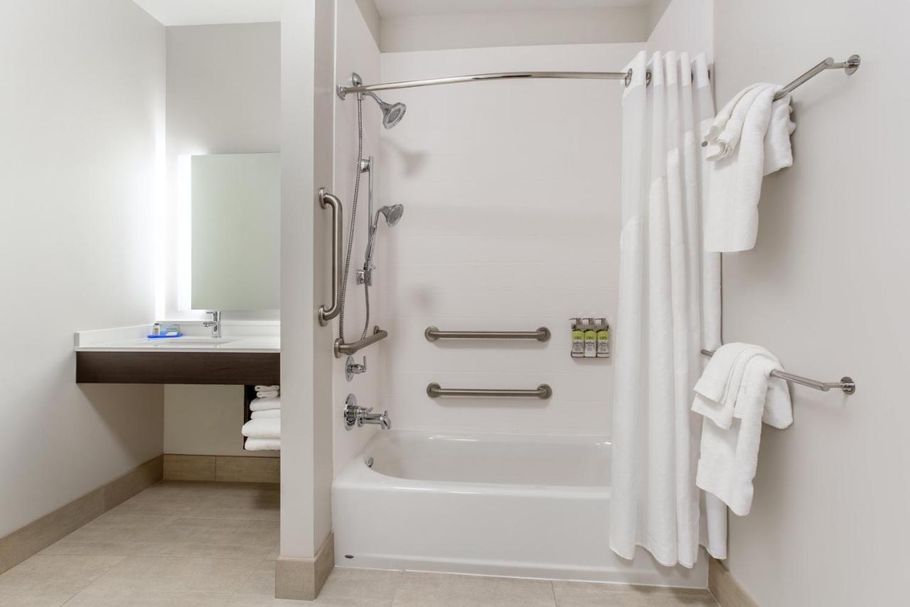 Holiday Inn Express & Suites - Ottawa By Ihg Exteriör bild